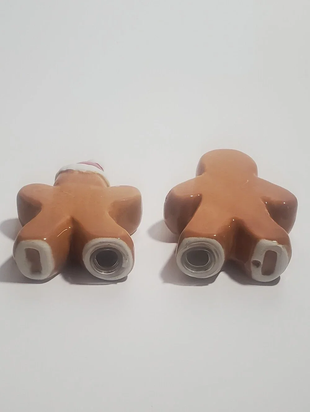 SALT & PEPPER SHAKERS Holiday Gingerbread Theme Ceramic in Red and Brown NWOT